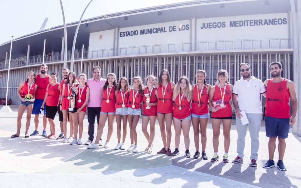 180813 Balonmano playa infantil y concejal