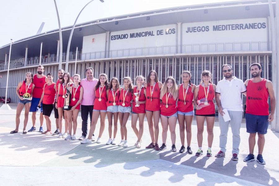 180813 Balonmano playa infantil y concejal